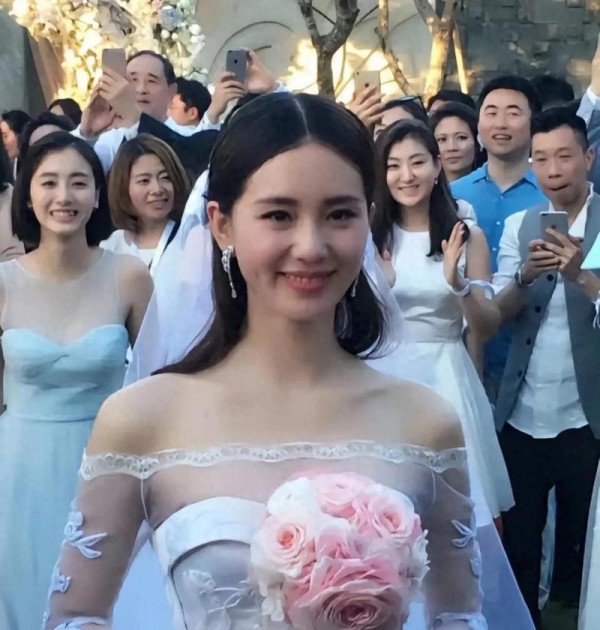 刘诗诗吴奇隆的童话婚礼，为何成了现实中的遗憾爱情？