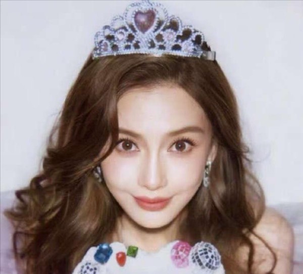 同天生日冰火两重天!杨颖粉丝撑场面圈内静悄悄,王子文获闺蜜粉丝双向奔赴