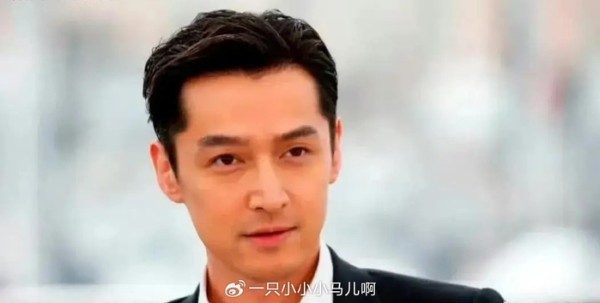 胡歌被爆二胎喜讯，九华山见证幸福，儿女双全