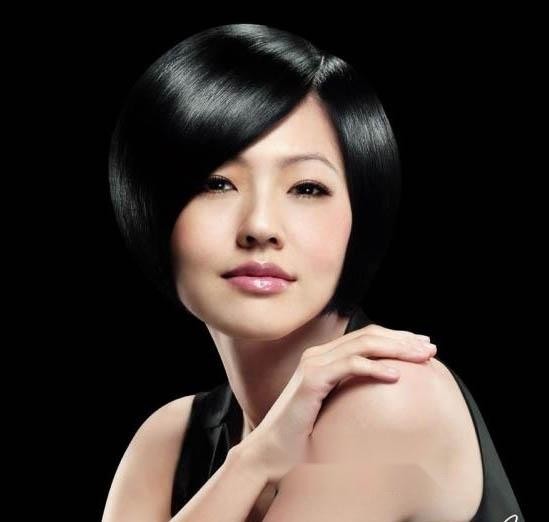 引领时尚 最新的亚洲女星短发图片集 第4张