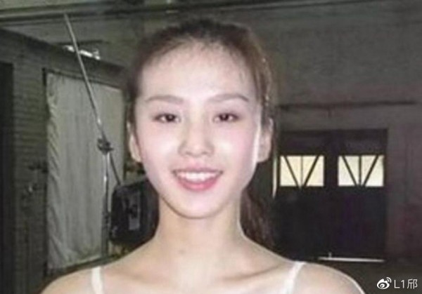 看完明星们刚出道的照片,你还觉得他们惊艳吗?真是开眼界了!