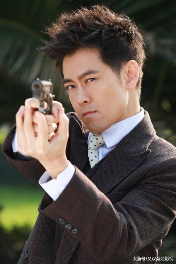 娱乐圈中英俊帅气有迷人个性魅力的9大男星