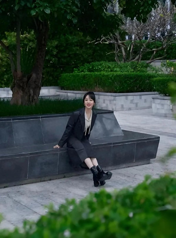 杨紫工作室：以专业精神打造明星风采