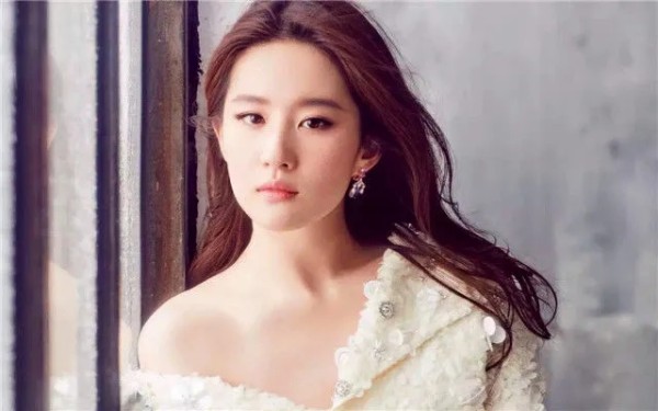 刘亦菲是什么星座的（刘亦菲的星座资料）