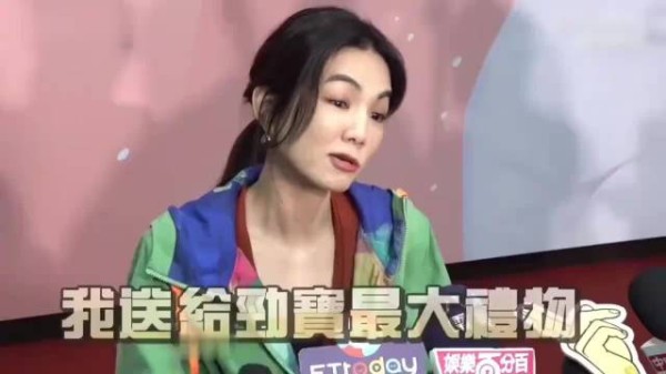 港台明星被采访从不讲虚的：好刺激！这些八卦是我不花钱可以听的？