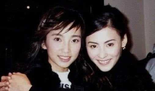 与刚出道的张柏芝合照, 曾经的“玉女掌门”简直完爆众多女明星!