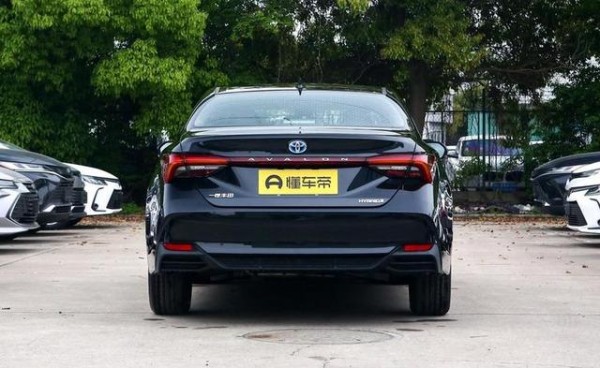 丰田双擎动力强油耗低插混充电烦恼终结者-有驾