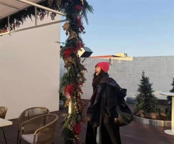 高圆圆这波街头风穿搭杀疯了！简约又高级，简直是穿搭模板级别的封神现场