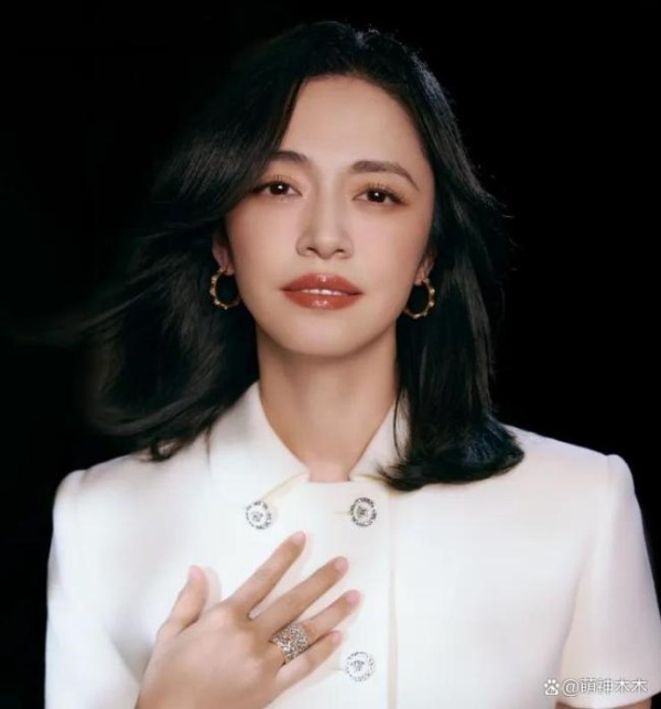 曝姚晨逼侯雯元和钟楚曦分手