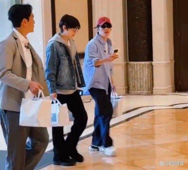 吴彦祖等明星误闯新人婚礼，邀请参加接亲活动，化身亲友找婚鞋！