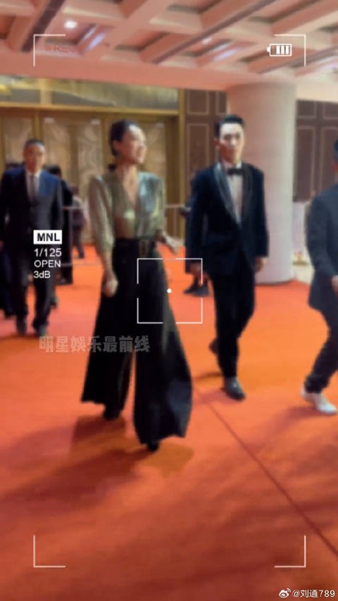 朱一龙 同框，两人聊的好开心微博VC计划