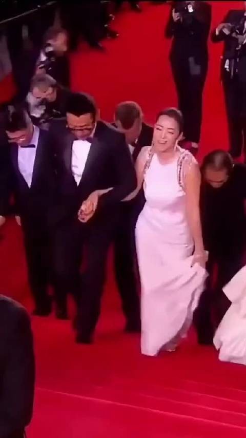 陈道明给足了巩俐面子！这种场合足显男人的胸怀！ 巩俐 张艺谋