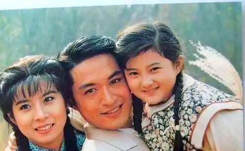 童星们的成长轨迹：从荧屏新星到成熟演员