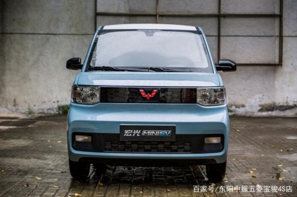 五菱宏光MINI成明星间网红