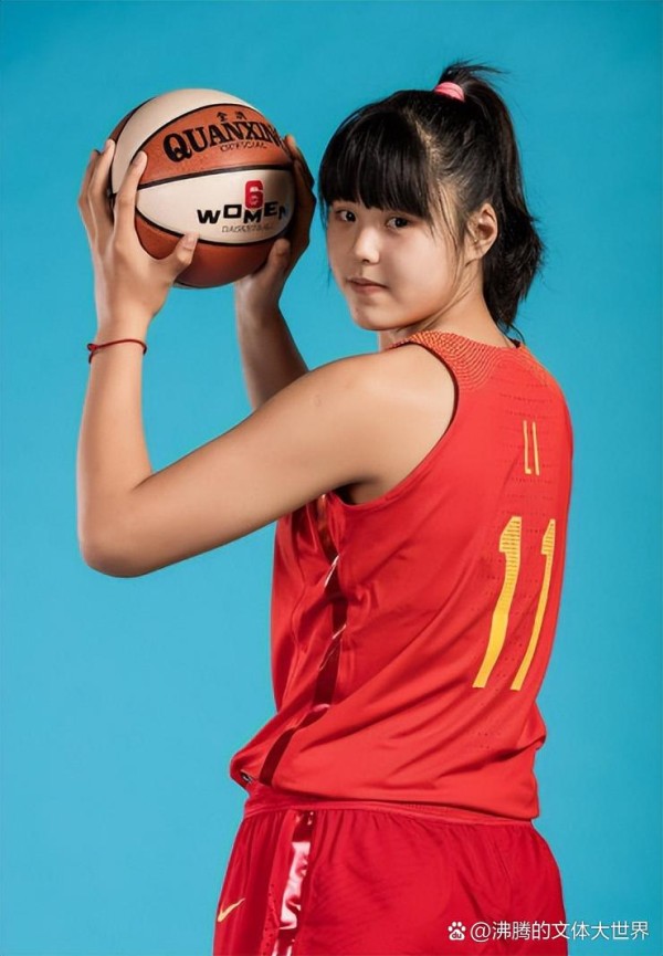 中国体坛现在的顶流明星为...@沸腾的文体大世界的动态