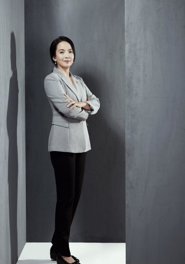 出道5年都没红，搭档靳东意外走红!