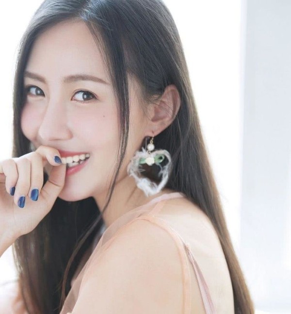 出道5年都没红，搭档靳东意外走红!