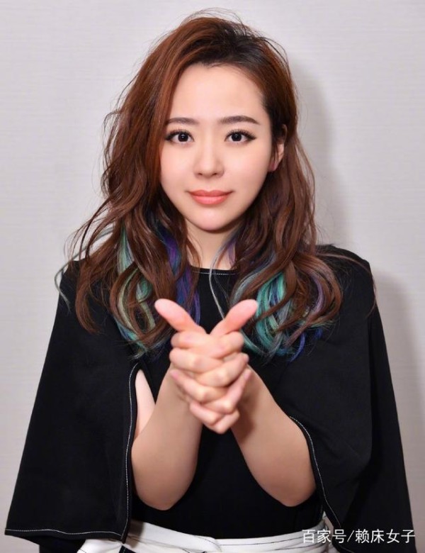 盘点娱乐圈四川的女明星，她现在可谓是人生赢家