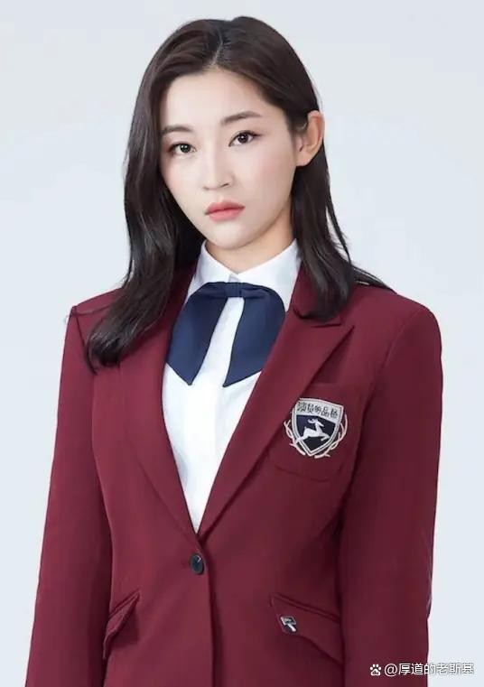 从“学霸演员”到“角色多面手”：姜嫄的稳扎稳打之路