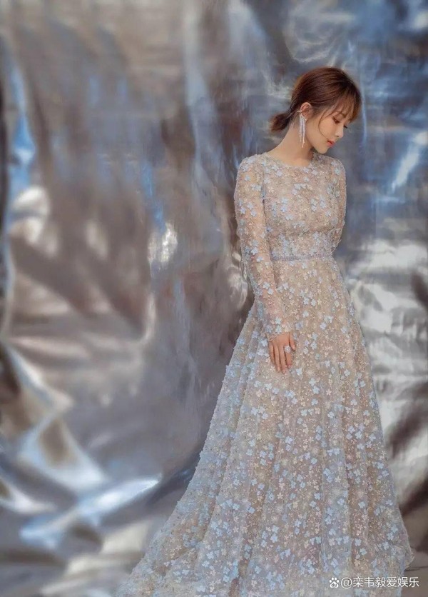 女明星毕业院校大公开！原以为北影、中戏是娱乐圈入场券，看完才发现很多明星并非科班出身，你最向往哪所学校？