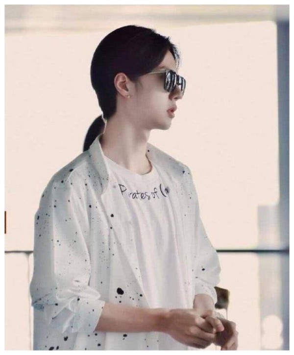 明星的错位图，王一博迪丽热巴上榜，看到毛不易服了