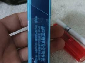 2025荷花烟爆火背后：谁在推动？揭秘明星带货与怀旧风潮-第1张图片