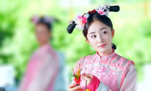 从小配角到女主再到老板，杨幂堪称娱乐圈“进阶打怪升级”典范！