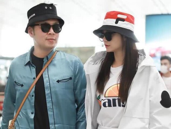 贾乃亮签下杜海涛之后，李小璐疑似要退出童乐影视