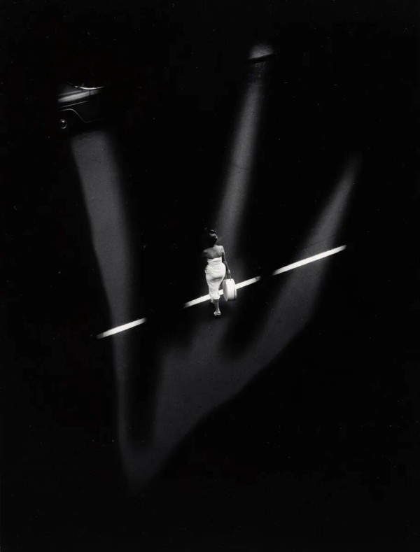 看展览｜在新闻摄影与艺术之间的尤金·史密斯：阁楼时期