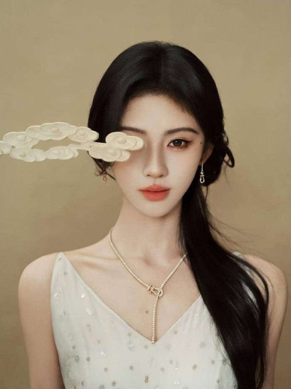 鞠婧祎发20万红包引争议，粉丝：这才是真·过年宠粉天花板