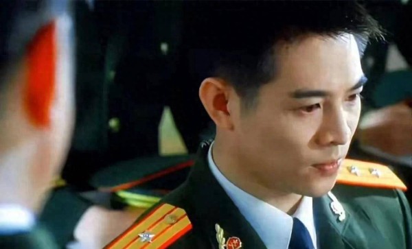 62岁李连杰返老还童，手术后年轻二十岁，生龙活虎就像变了一个人