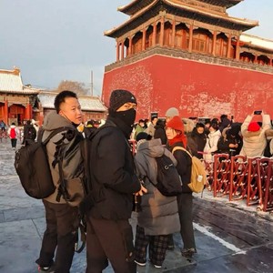 当明星邂逅故宫雪景，社交媒体如何放大冬季旅游热潮？