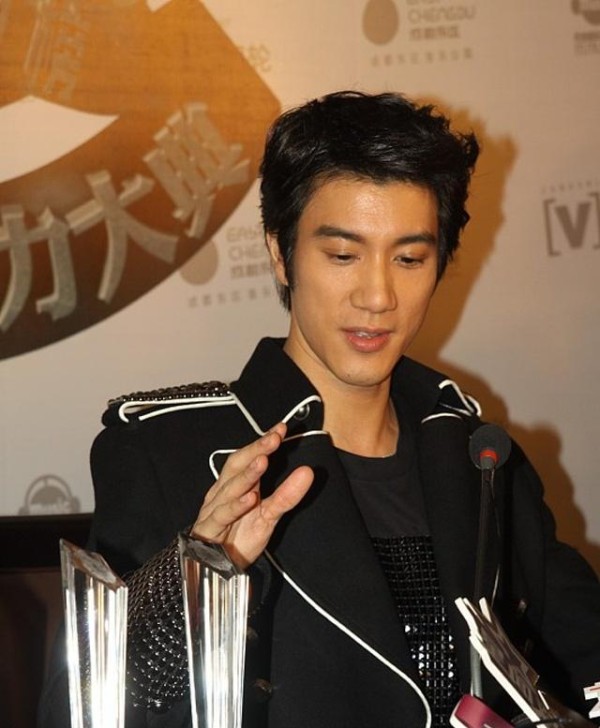 经常被国人误认为是“中国国籍”的5位男歌星，王力宏上榜！