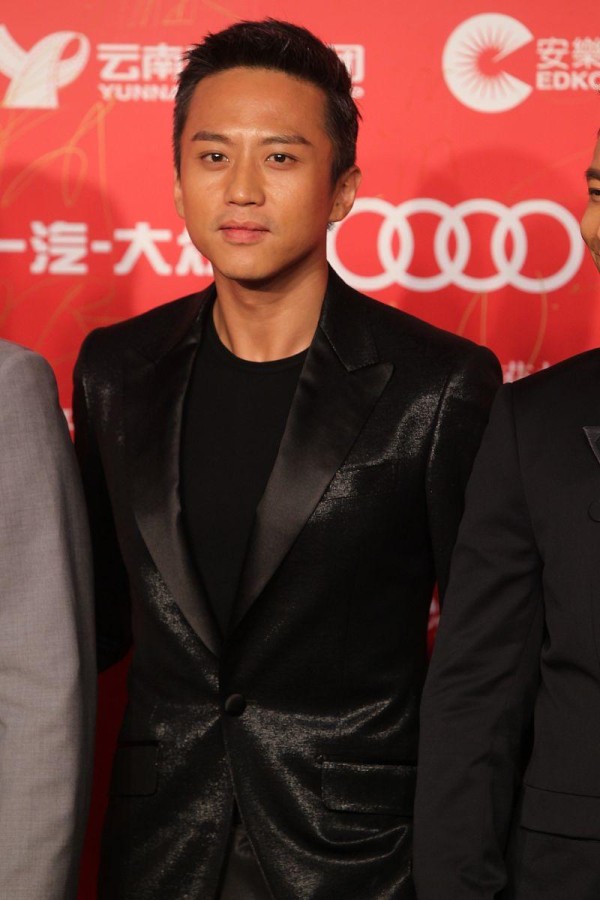 邓超5天涨粉千万：明星效应如何碾压普通网红？