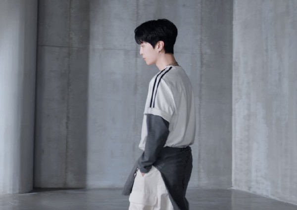 范丞丞的轻氧感穿搭为什么能引发网友模仿和讨论热潮？