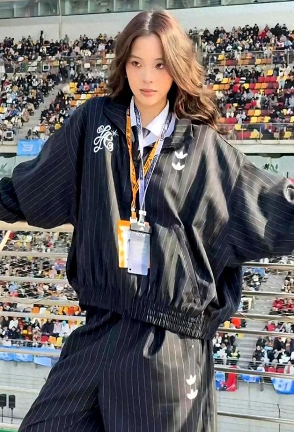 上海F1现场 欧阳娜娜黄景瑜等 四位明星扎堆现身