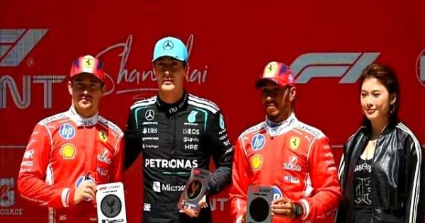 上海F1众星云集：吴艳妮遭冷遇，关晓彤陈若仪秀长腿