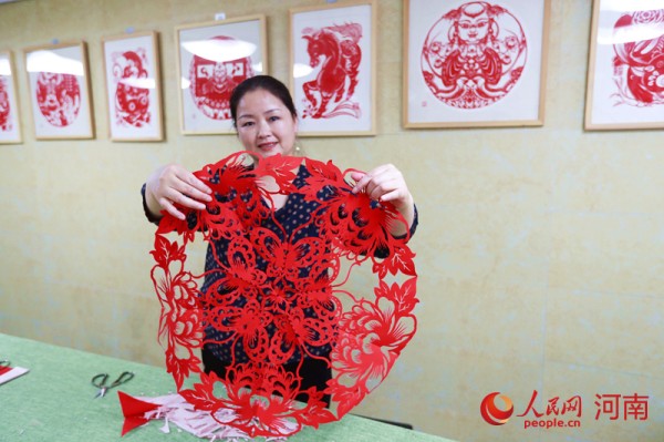 “守”艺人许煦：非遗文化“剪”出时代芳华