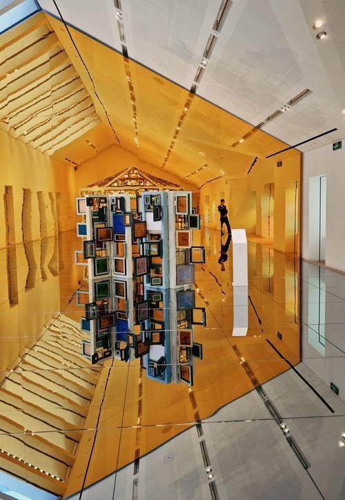 艾玛·沃森洛杉矶看展,现场惊艳到炸