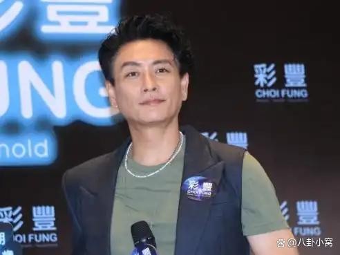 黄宗泽恭喜陈伟霆当爸爸，黄宗泽爆笑回应陈伟霆“保密生子”：兄弟情与娱乐圈隐私保护的另类解读