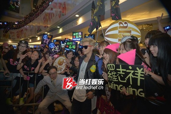 罗志祥《狮子吼》香港签售火爆