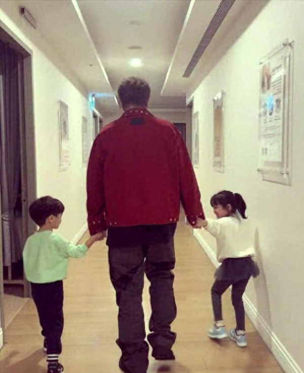 罗志祥与孩子们：亲情跨越血缘的娱乐圈故事