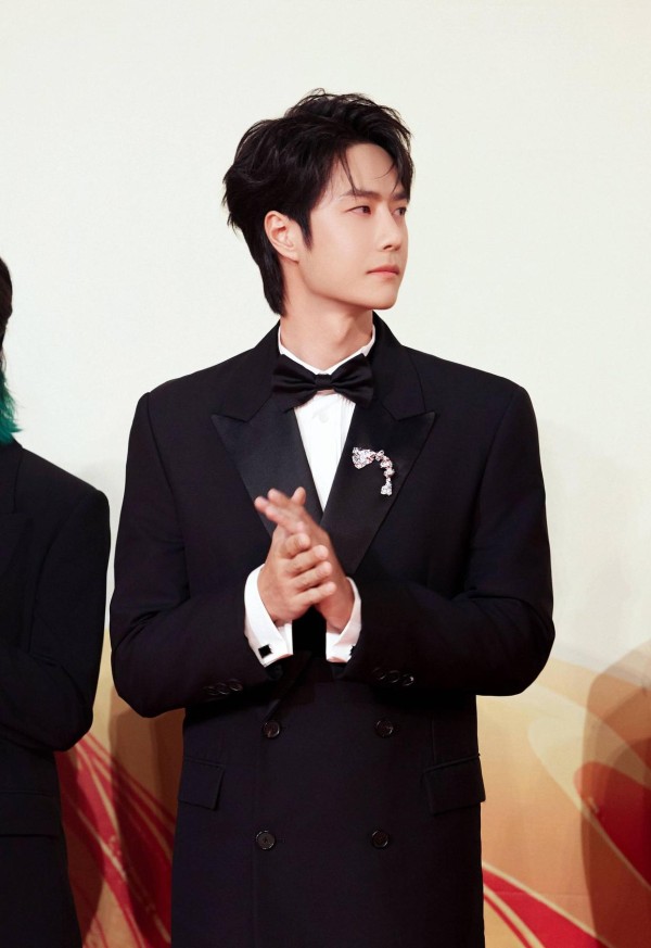 王一博600天无戏拍，风险协议竟是内娱“生死状”？