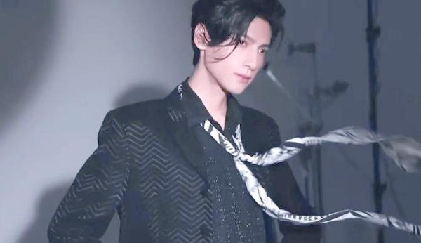 明星跨界与挑战：郭麒麟的多元发展及其他明星新闻