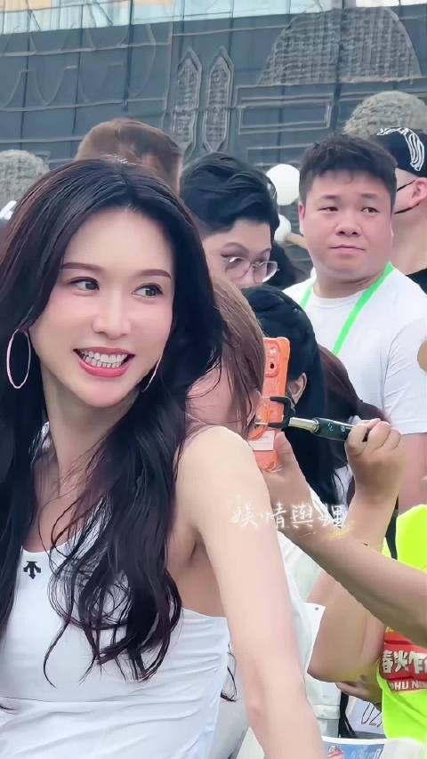 这个林志玲真的美的有点不像话了！国民女神真的名副其实