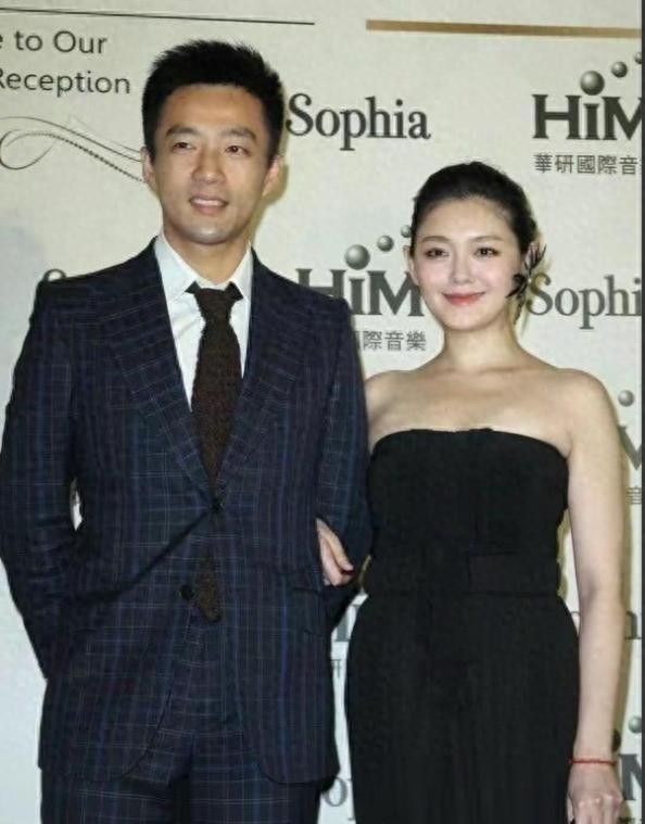 大戏落幕！大S汪小菲离婚案终于尘埃落定，法院判决揭开层层迷雾