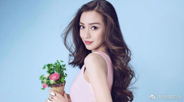 angelababy和网红一起开滤镜，对比就知道网红和明星的区别