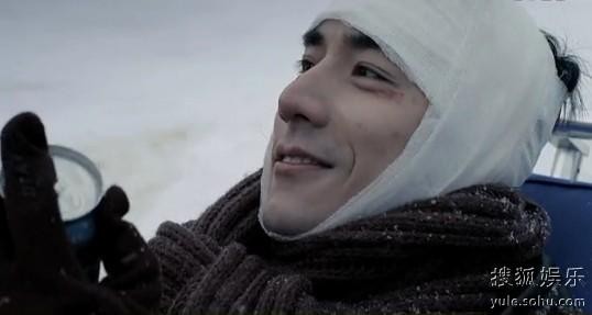 邓宁饰“小乐”以身涉险