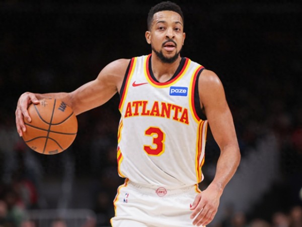 他打了13年没进过全明星，却狂赚2.8亿，还有美女妻子，人生赢家