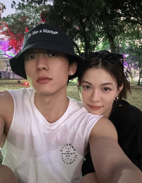 钟楚曦侯雯元高调官宣引爆热搜!偶像恋爱铁律被颠覆粉丝反应太意外